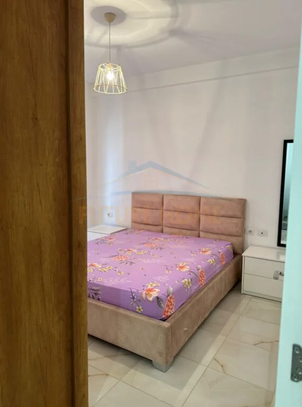 Tirane, jepet me qera apartament 1+1 Kati 3, 68 m² 450 € (Rruga Hysni Rusi, Unaza e Re, Tiranë AREA41448)