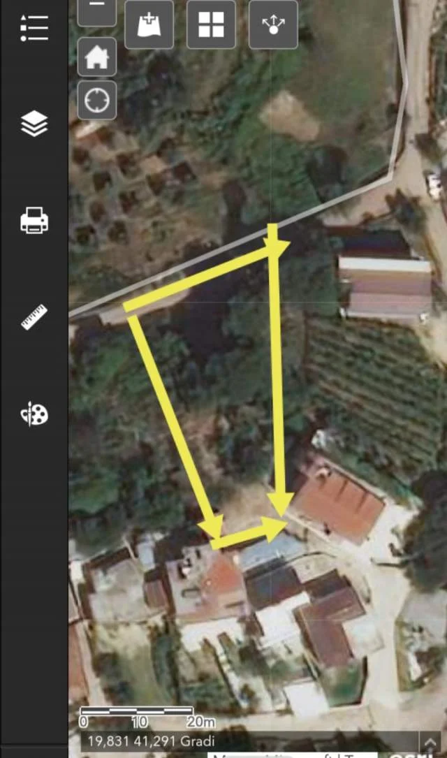 Tirane, shes truall 850 m2 350€ m2 (Mjull)