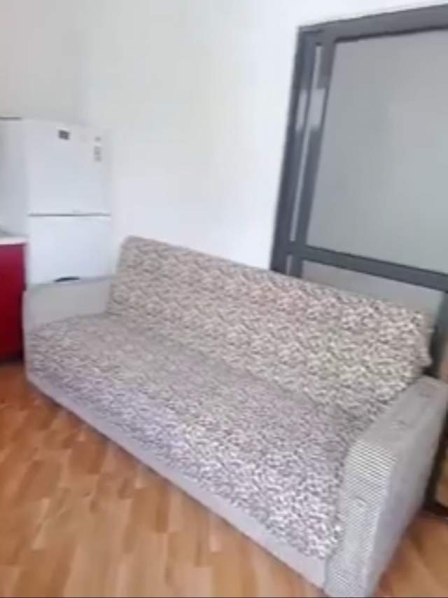Tirane, jap me qera shtepi 1+1 Kati 1, 20.000 Leke (Rruga Jordan Misja)