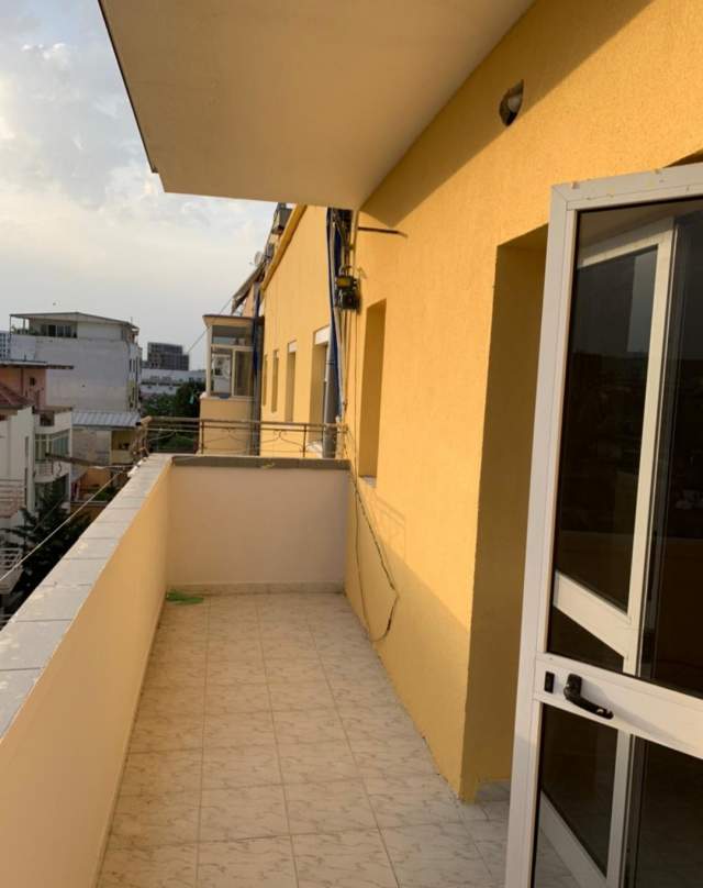 Tirane, jap me qera apartament 2+1+A+BLK Kati 6, 100 m² 330 Euro (Gjimnazi Çajupi)
