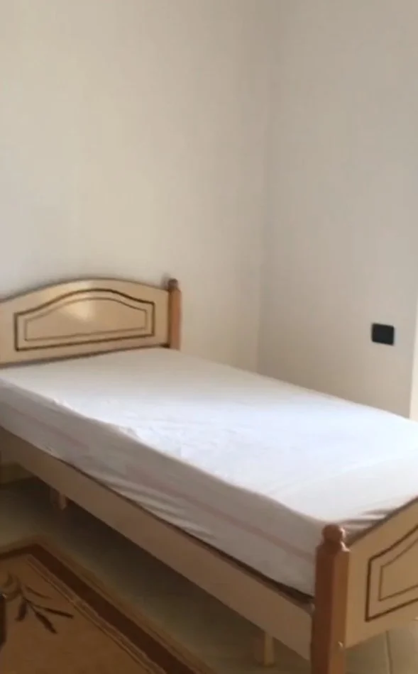 Tirane, jepet me qera apartament 2+1+Ballkon Kati 4, 90 m² 420 € (siri kodra afer meridianit)