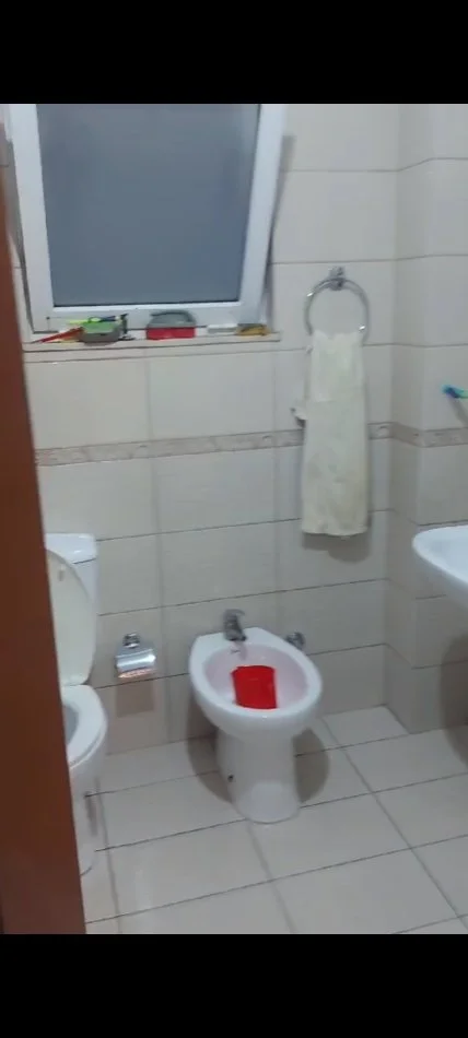 Tirane, jepet me qera Vile 2+1 Kati 1, 110 m² 400 € (Rruga stacioni I Trenit)