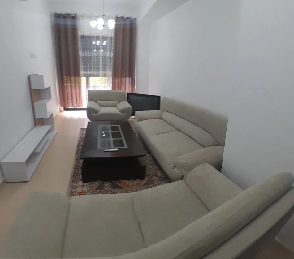 Tirane, jepet me qera apartament 1+1+BLK Kati 1, 80m² 400 Euro (Kodra e Diellit)