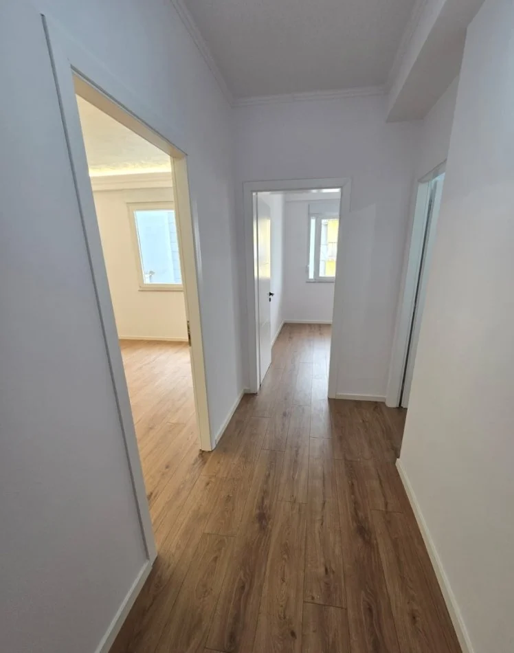 Tirane, shes 2+1 Kati 7, 210.000 € (Rruga e Kavajes)