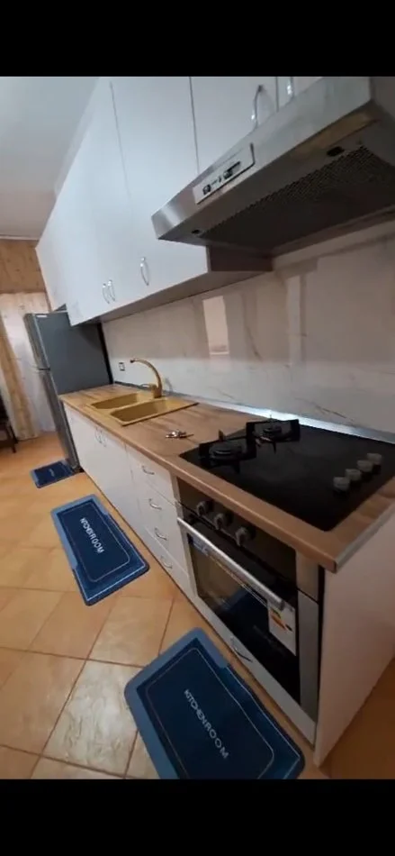 Tirane, jepet me qera apartament 2+1+Aneks+Ballkon Kati 4, 80 m² (Mbrapa Skrapit, Fundi Rruges Burgut)