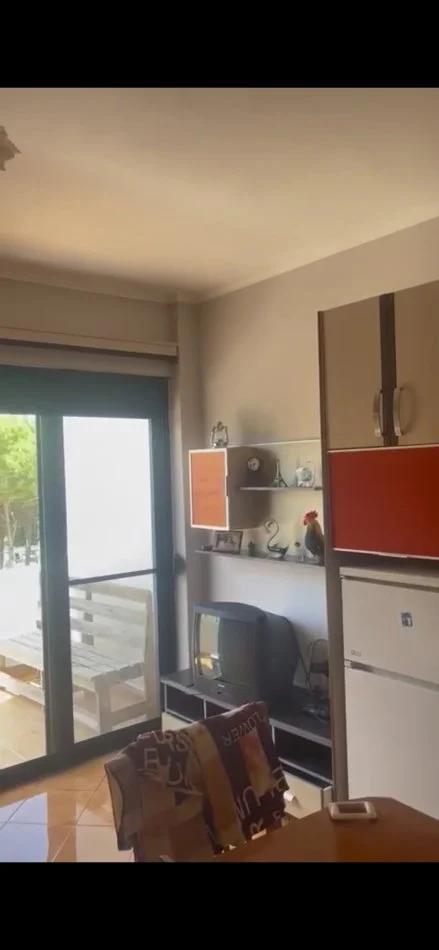 Durres, shitet apartament 1+1+Ballkon Kati 4, 