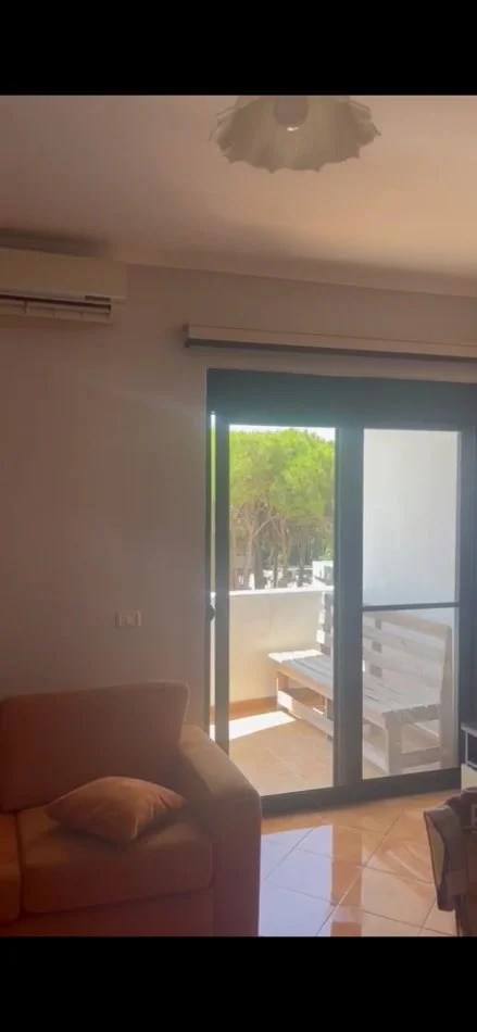 Durres, shitet apartament 1+1+Ballkon Kati 4, 