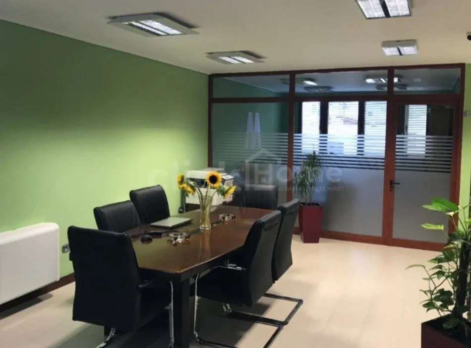 Tirane, shes apartament 3+1+Ballkon , 480.000 € (Rr.Nikolla Tupe)