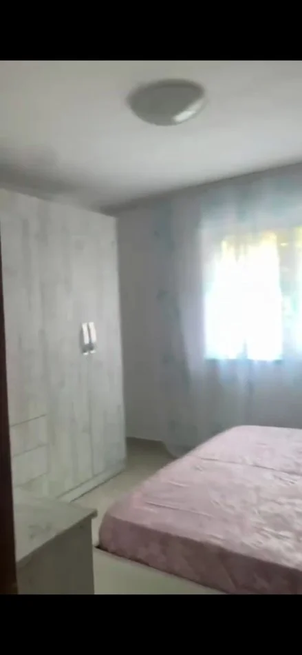 Tirane, shitet 1+1 Kati 1, 