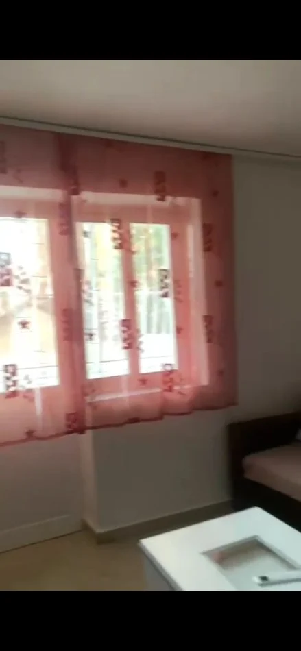 Tirane, shitet 1+1 Kati 1, 