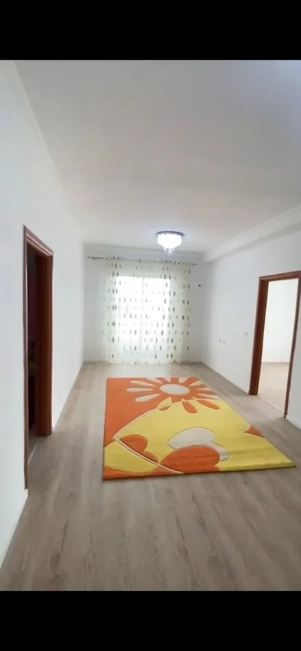 Tirane, shitet 2+1 Kati 2,