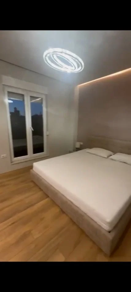 Tirane, jepet me qera Vile 3 Katshe , 2.800 € (Rezidenca White House, TEG)