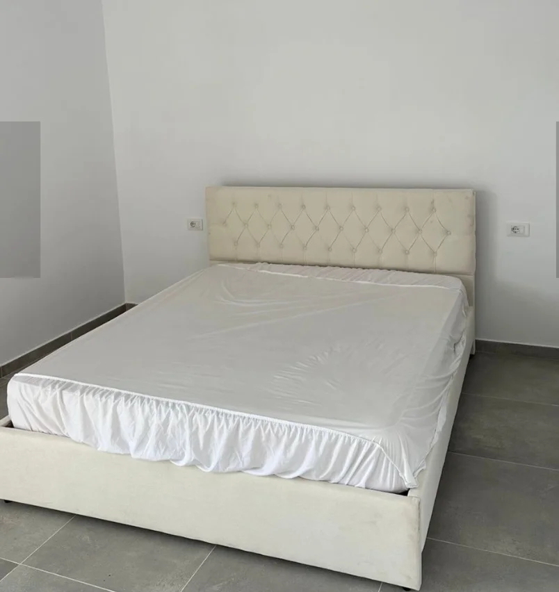 Tirane, jepet me qera Vile 1+1 Kati 3, 63 m² (6 min siper Hotel DEA, Vilat Gjermane)