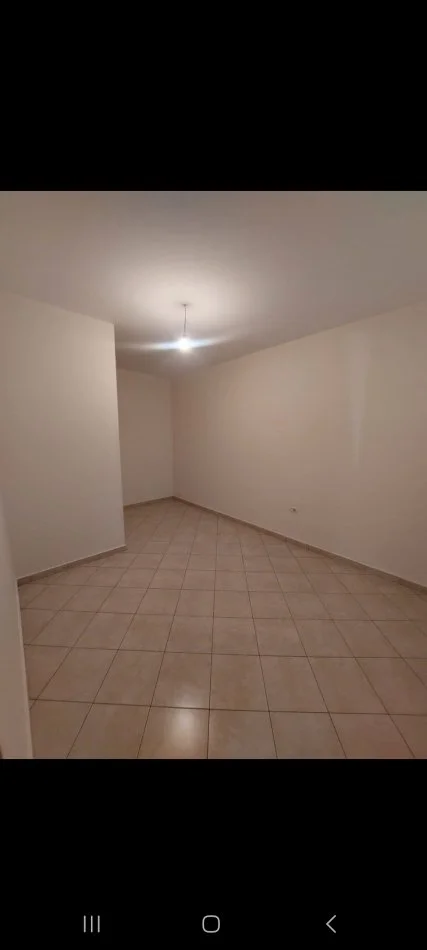 Tirane, jepet me qera apartament 2+1 Kati 3, 90 m² 500 € (Don Bosko)