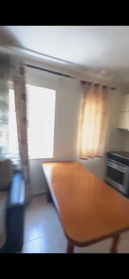 Shqiperi, shitet 2+1 Kati 4, 