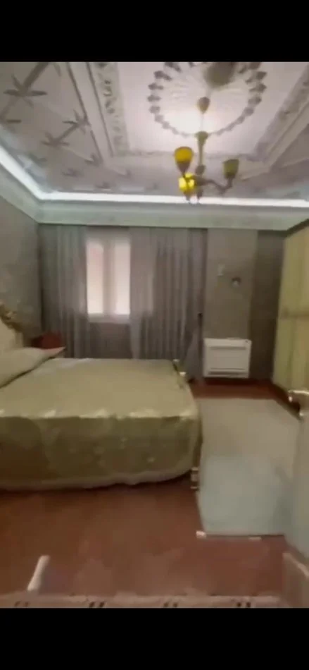 Tirane, shitet apartament 3+1 Kati 2, 