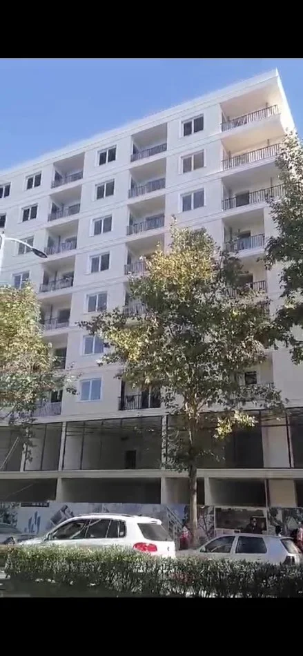 Tirane, shitet 2+1 , 