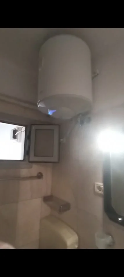 Tirane, jepet me qera garsoniere(21 Dhjetori), Kati 1, 17 m² 300 €