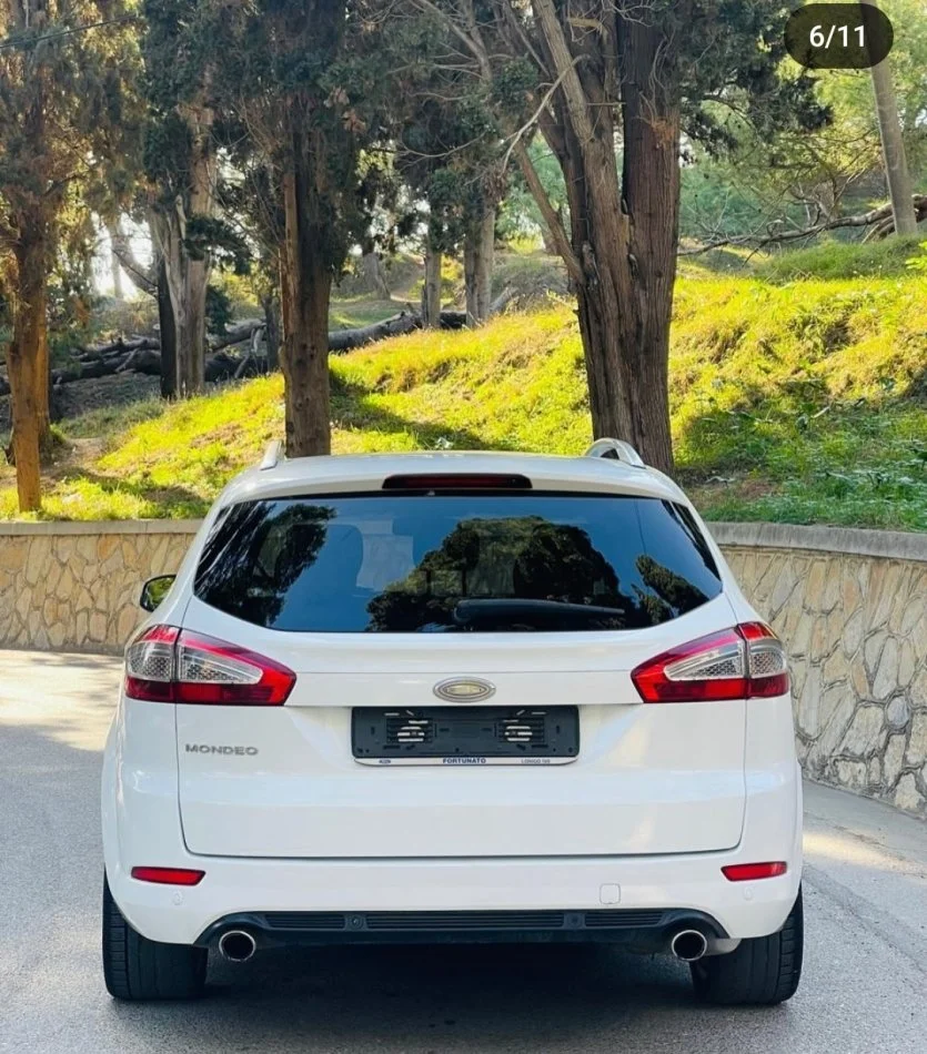 Durres, shes makine me portobagazh Ford Nafte, e bardhë automatik Kondicioner 230.000 km 5.000 €