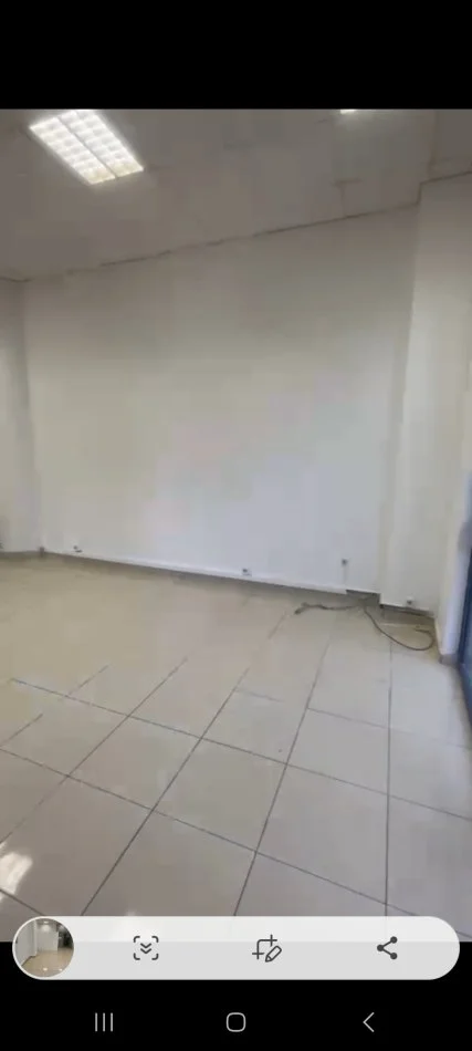 Tirane, jepet me qera ambjent biznesi Kati 1, 60 m² 550 € (Sheshi Willson)