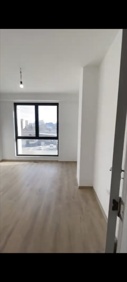 Tirane, shes apartament 1+1+Ballkon Kati 2, 73 m² 135.000 € (Bulevardi Ri)