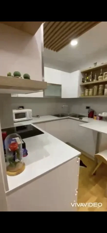 Tirane, jepet me qera apartament 2+1+Ballkon Kati 3, 100 m² 850 € (Don Bosko)