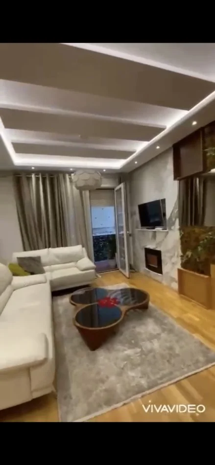 Tirane, jepet me qera apartament 2+1+Ballkon Kati 3, 100 m² 850 € (Don Bosko)