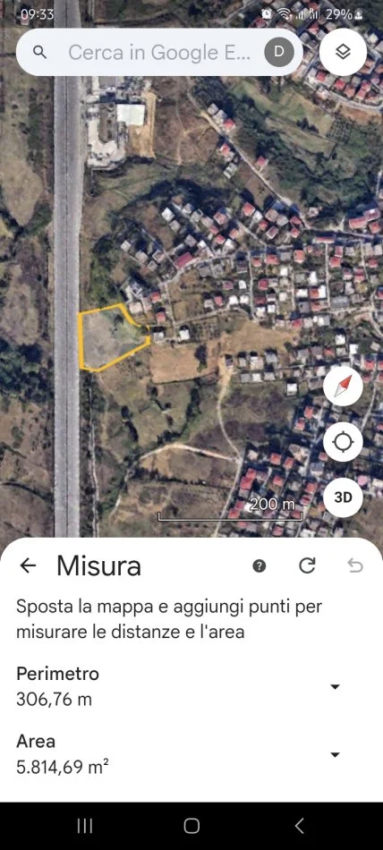 Tirane, SHITEN SIPERFAQE TOKE BUZE UNAZES PRAN TEG.VARJOJNE NGA 5500m2 DERI NE 18000m2, 300 Euro/m² (500m AFER MBIKALIMIT  MJULL BATHORE