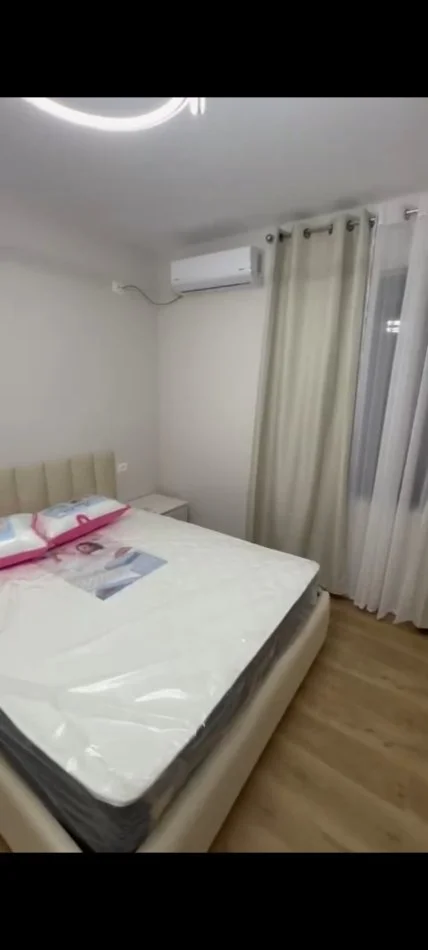 Tirane, jap me qera apartament duplex 2+1 , (Perball me delijorgjin)