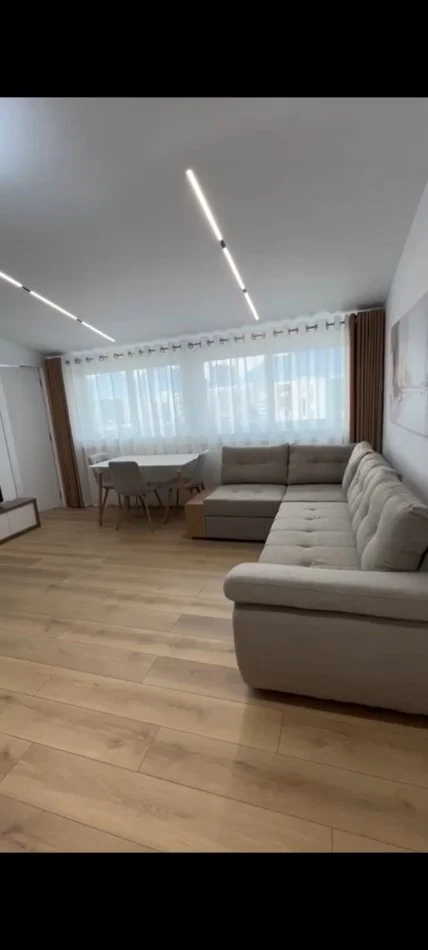 Tirane, shitet 1+1 Kati 9, 53 m² 89.000 € (Rruga Jordan Misja)