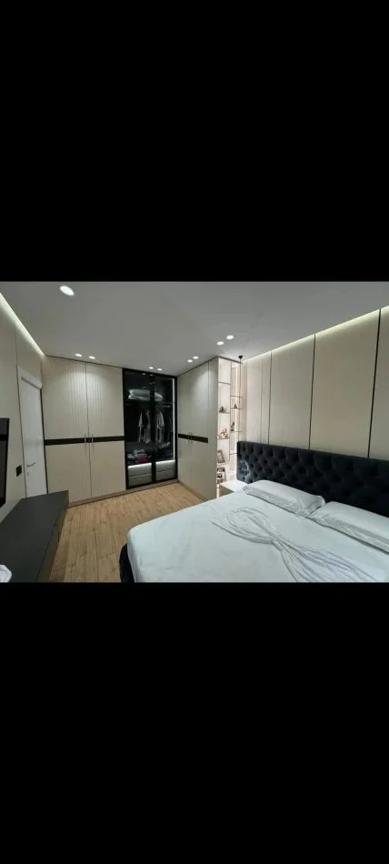 Tirane, shitet apartament 1+1 Kati 4, 74 m² 150.000 € (Amerikan 3)