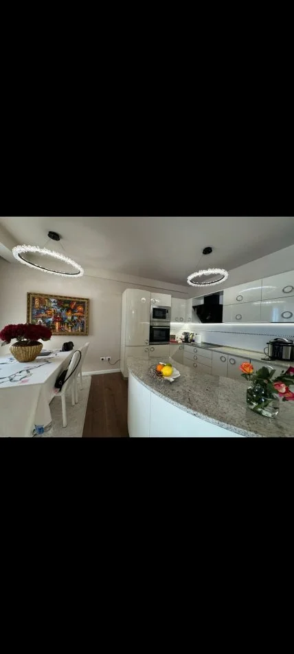 Tirane, shitet apartament 2+1 , 114 m² 350.000 € (Pazari i ri)