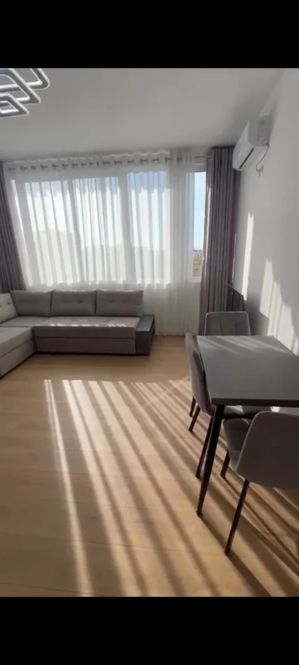 Tirane, shitet apartament 1+1 Kati 7, 56 m² 97.000 € (Prane Kupoles Laprake)
