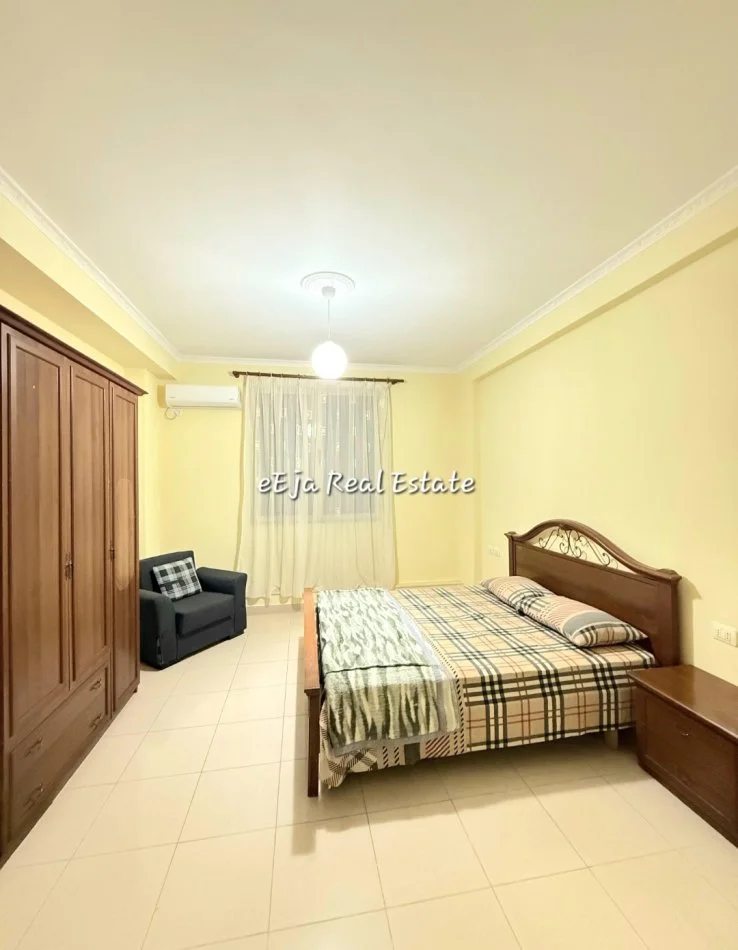 Tirane, jepet me qera apartament 2+1+Ballkon Kati 1, 90 m² 560 € (Don bosko)