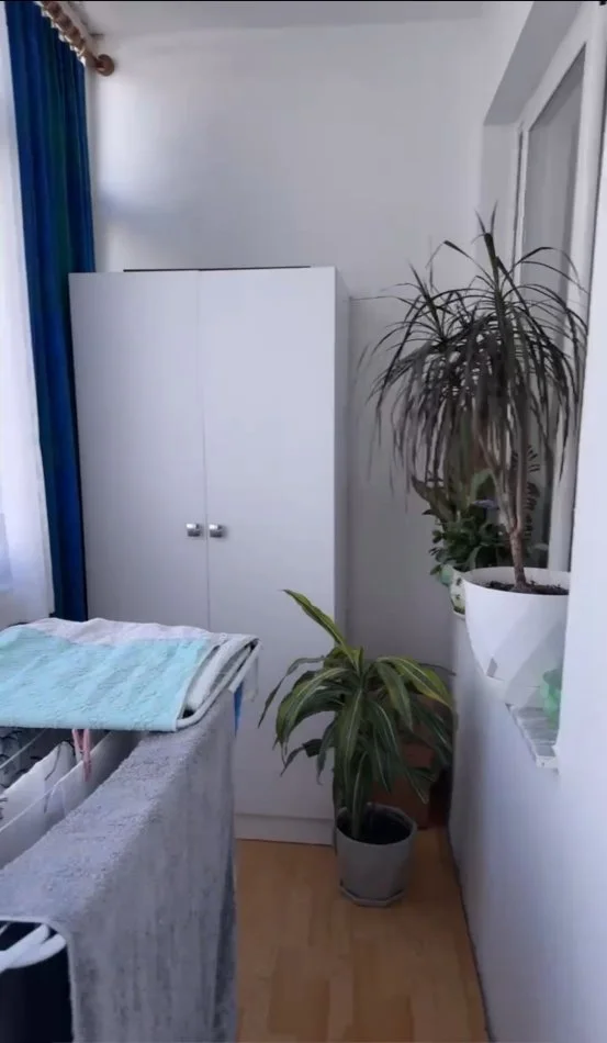 Tirane, jepet me qera apartament 1+1 Kati 2, 60 m² 500 € (Sheshi Willson)