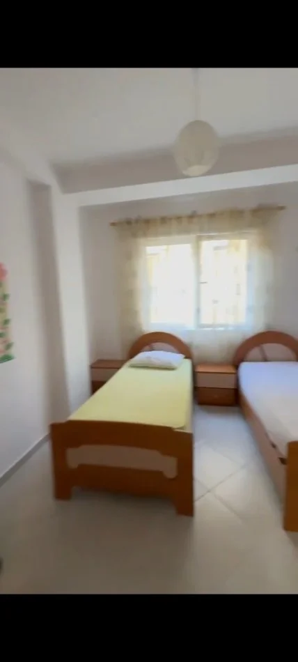 Tirane, jepet me qera apartament 2+1 Kati 2, 100 m² 500 € (Kodra e diellit)