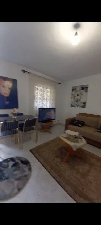 Tirane, shitet apartament 1+1+Ballkon Kati 5, 56 m² 85.000 € (Rruga Ali Demi)