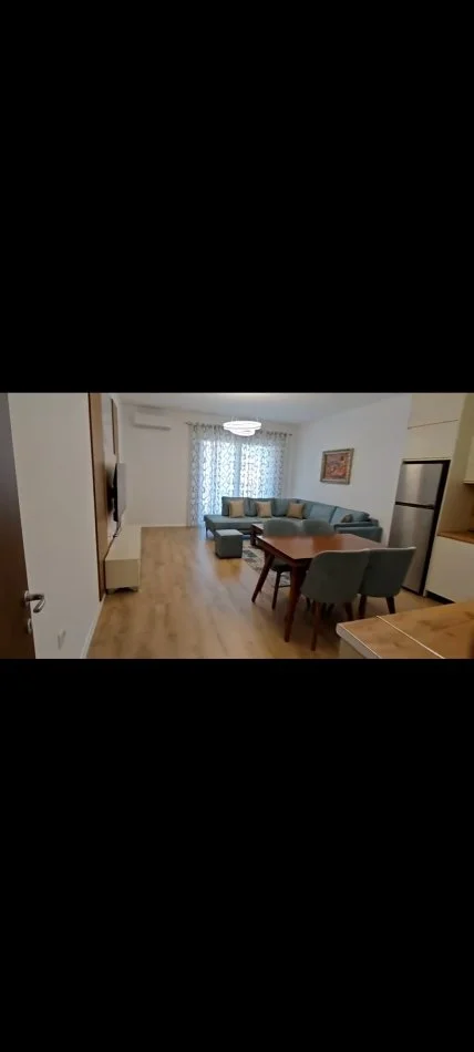 Tirane, jepet me qera apartament 2+1 Kati 4, 115 m² 750 € (Farmacia 10)