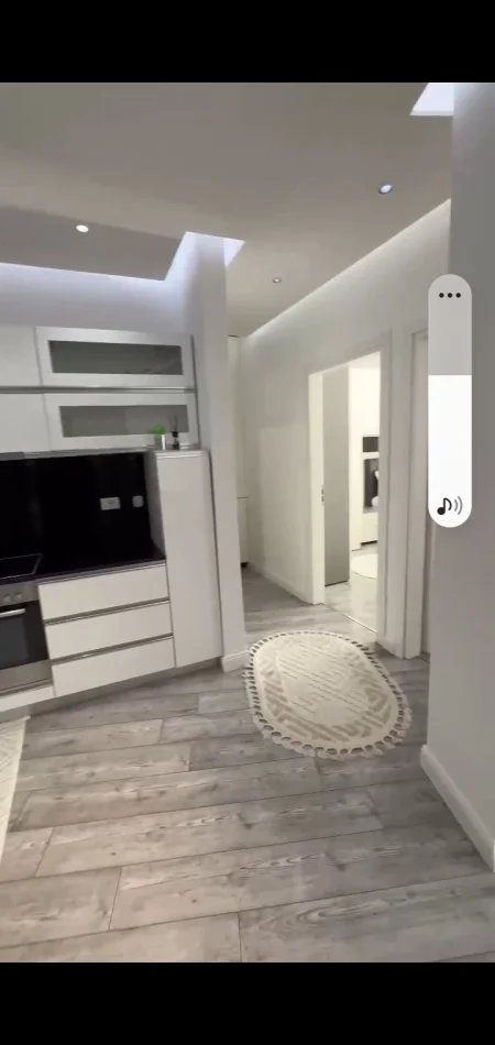 Tirane, shitet apartament 2+1+Ballkon Kati 7, 84.5 m² 129.000 €