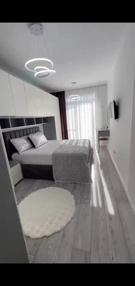 Tirane, shitet apartament 2+1+Ballkon Kati 7, 84.5 m² 129.000 €