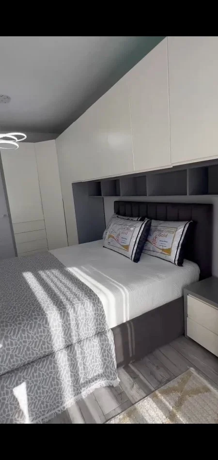 Tirane, shitet apartament 2+1+Ballkon Kati 7, 85 m² 129.000 € (Astir)