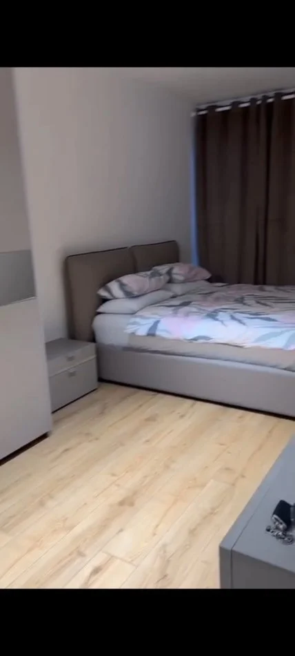 Tirane, shitet apartament 1+1 , 65 m² 125.000 € (Fusha aviacionit)