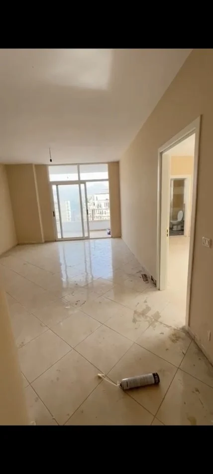 Tirane, jepet me qera apartament 2+1+Ballkon Kati 9, 100 m² 350 € (Sokrat Miho , Astir)