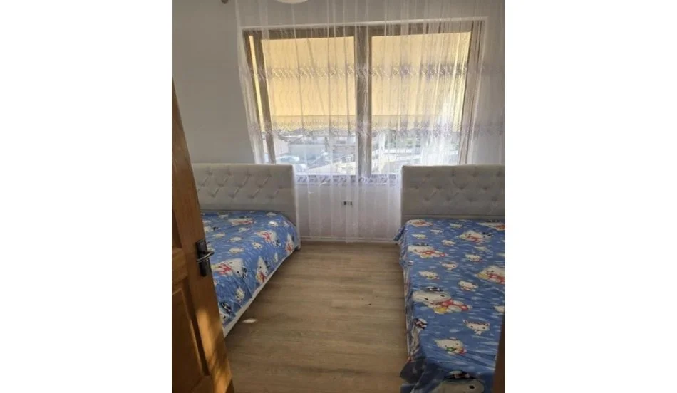 Tirane, jepet me qera apartament 2+1+Ballkon Kati 4, 120 m² 420 € (Yzberisht)