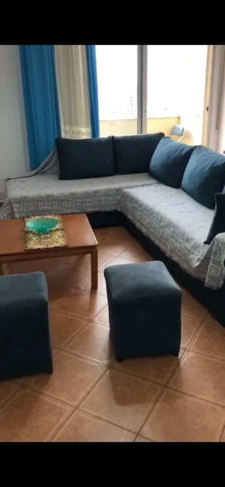 Tirane, jepet me qera apartament 2+1 Kati 8, 95 m² 530 € (Kavajës)