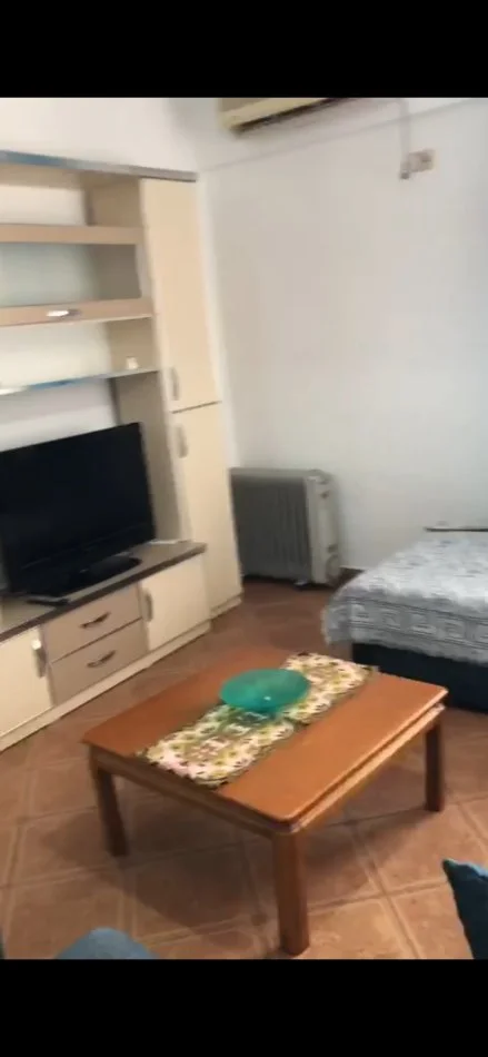 Tirane, jepet me qera apartament 2+1 Kati 8, 95 m² 530 € (Kavajës)