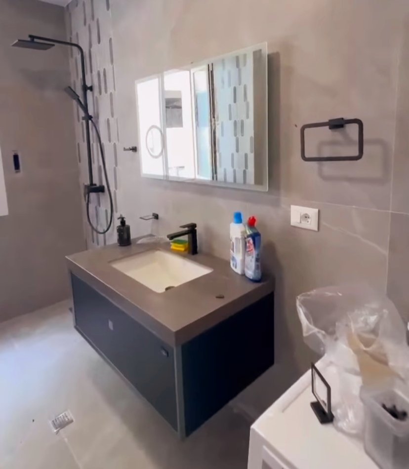 Tirane, shitet apartament 1+1+Aneks+Ballkon Kati 4, 60 m² 120.000 € (Rruga e Kroit pranë Kopshtit Zoologjik)