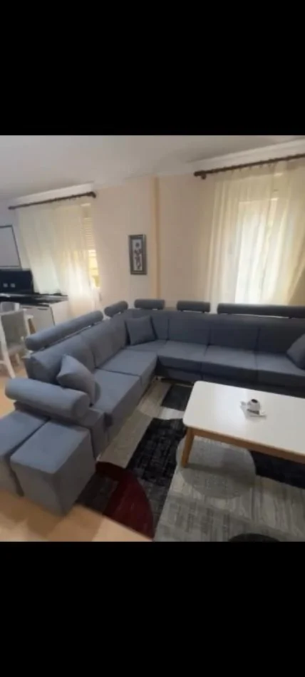 Tirane, shitet apartament 2+1 Kati 4, 90 m² 175.000 € (Liqeni i thate)