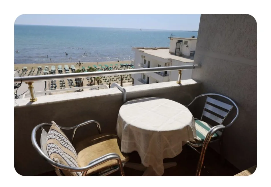 Apartament me pamje nga deti me qira ditore ne Durres Plazh