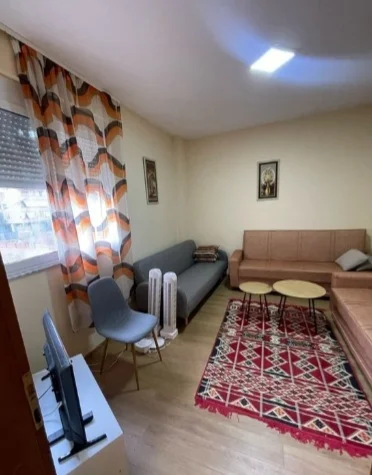 Tirane, shitet garsonier 1+1 Kati 2,  114.000 euro (ne qender te Tiranes ,rruga Luigj Gurakuqi)